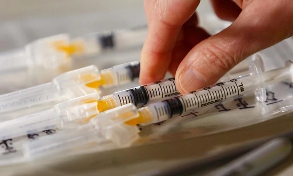 Αυστρία: Εναντίον του υποχρεωτικού εμβολιασμού ο υπουργός Υγείας της χώρας